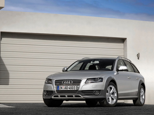 ◇ AUDI　NEW　A4　ALLROAD　QUATTRO　