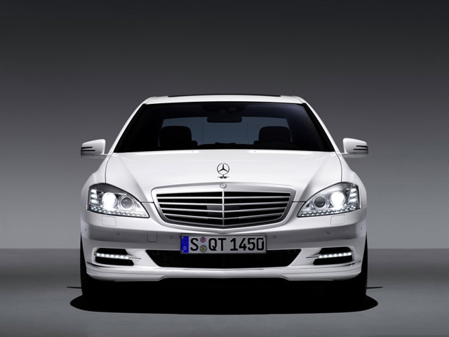 ◇　W221　S-class　2010年　モデルが発表されました。