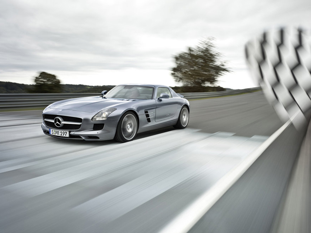 ◇　AMG　SLS (2011-)　NEW SLS-class　発表　!!